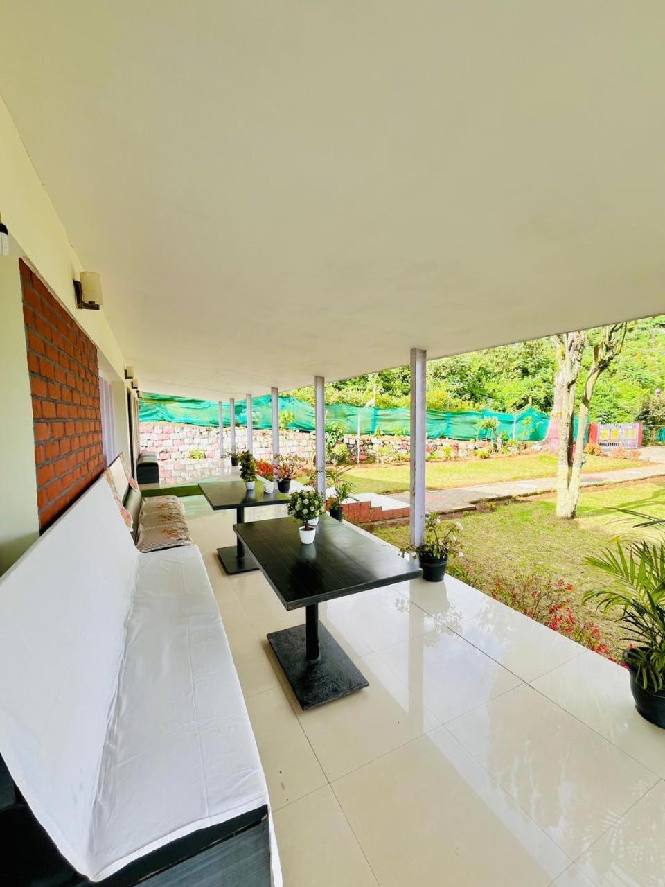 Nilgiris Inn Kotagiri Exterior foto