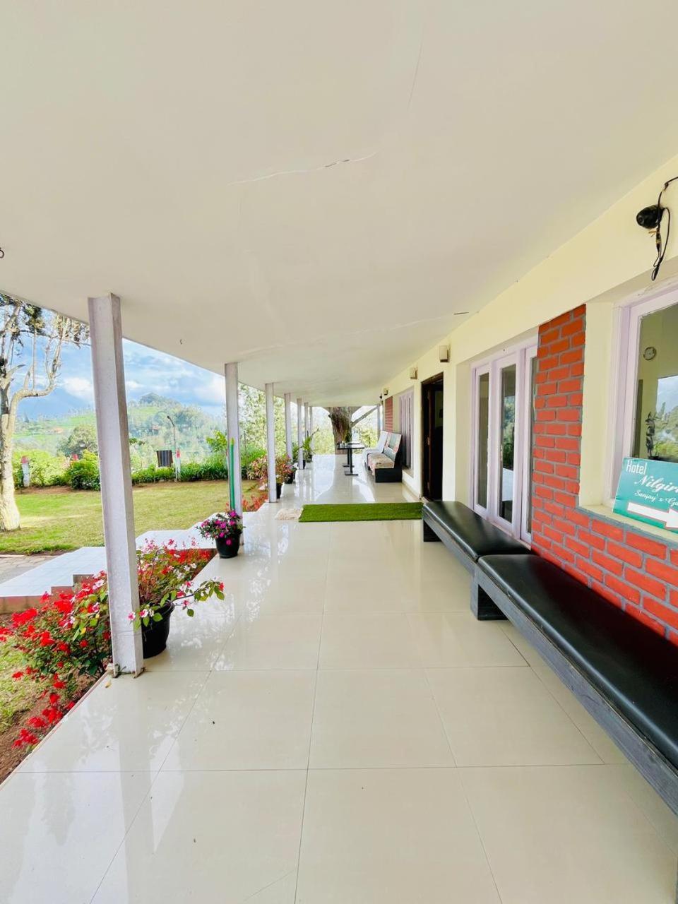 Nilgiris Inn Kotagiri Exterior foto